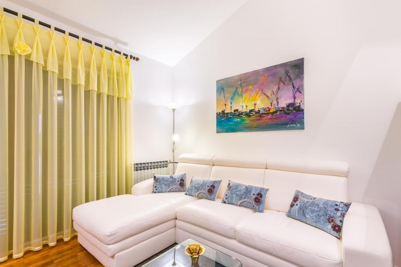 Lily Apartment Medulin Bagian luar foto